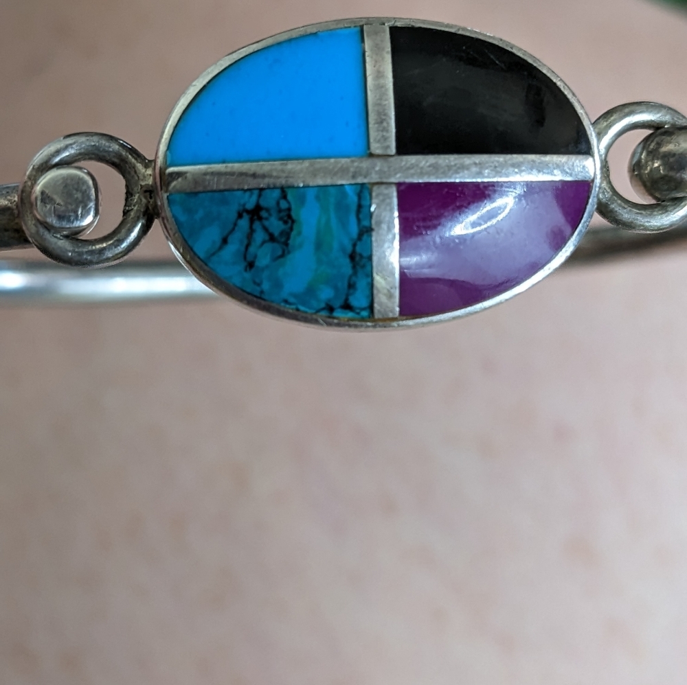 Taxco Vintage Turquoise, Sugilite, Calcedony and Onyx Bracelet - Picture 4 of 7